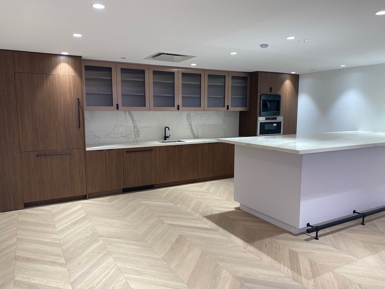 Laminate finish with wood grain kitchen cabinets